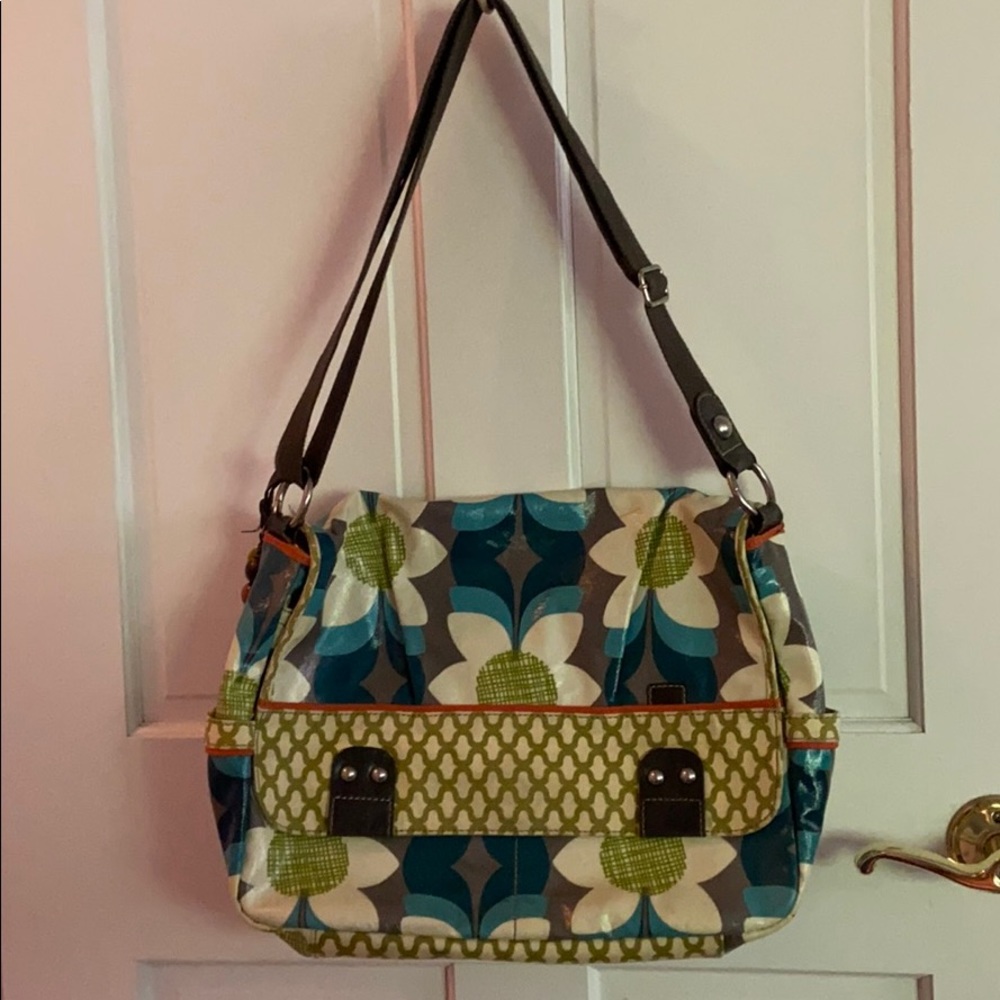 Super Cute & Functional Fossil Book Back W/ Strap - image 1